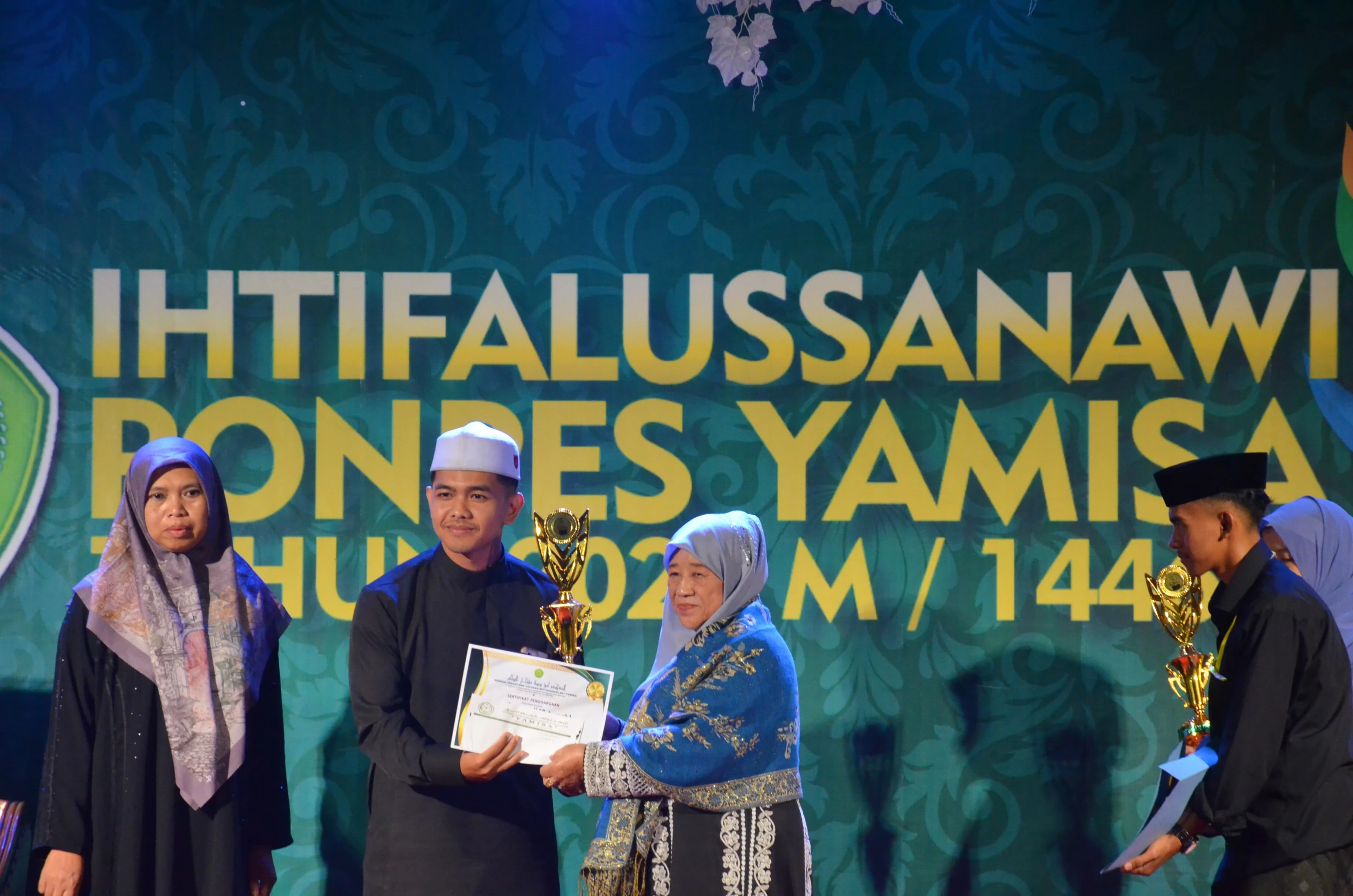 Arif Rahman Hakim wins 2nd Place at the 57th Ihtifalussanawi
