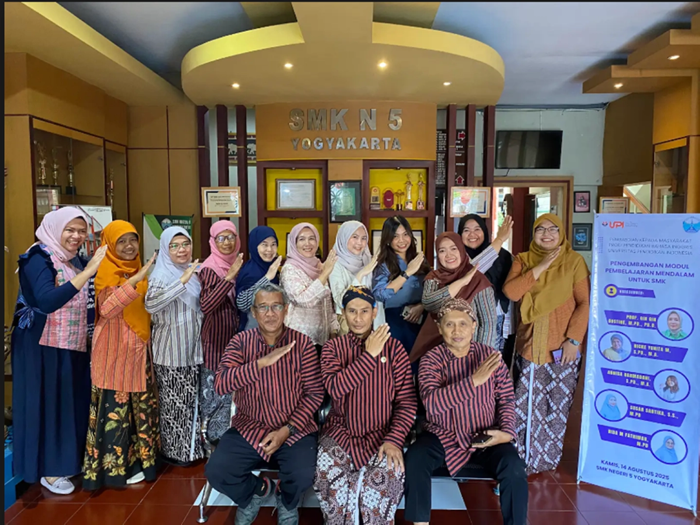 Pelatihan Deep Learning untuk Guru SMK
