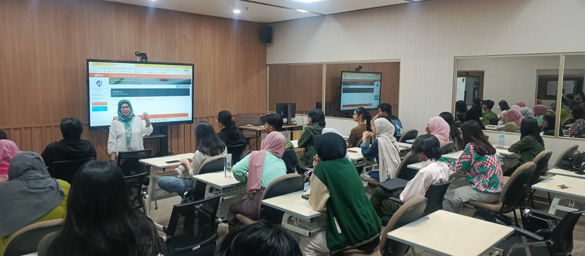 Awal Perkuliahan Semester Ganjil 2025/2026 di FPBS UPI