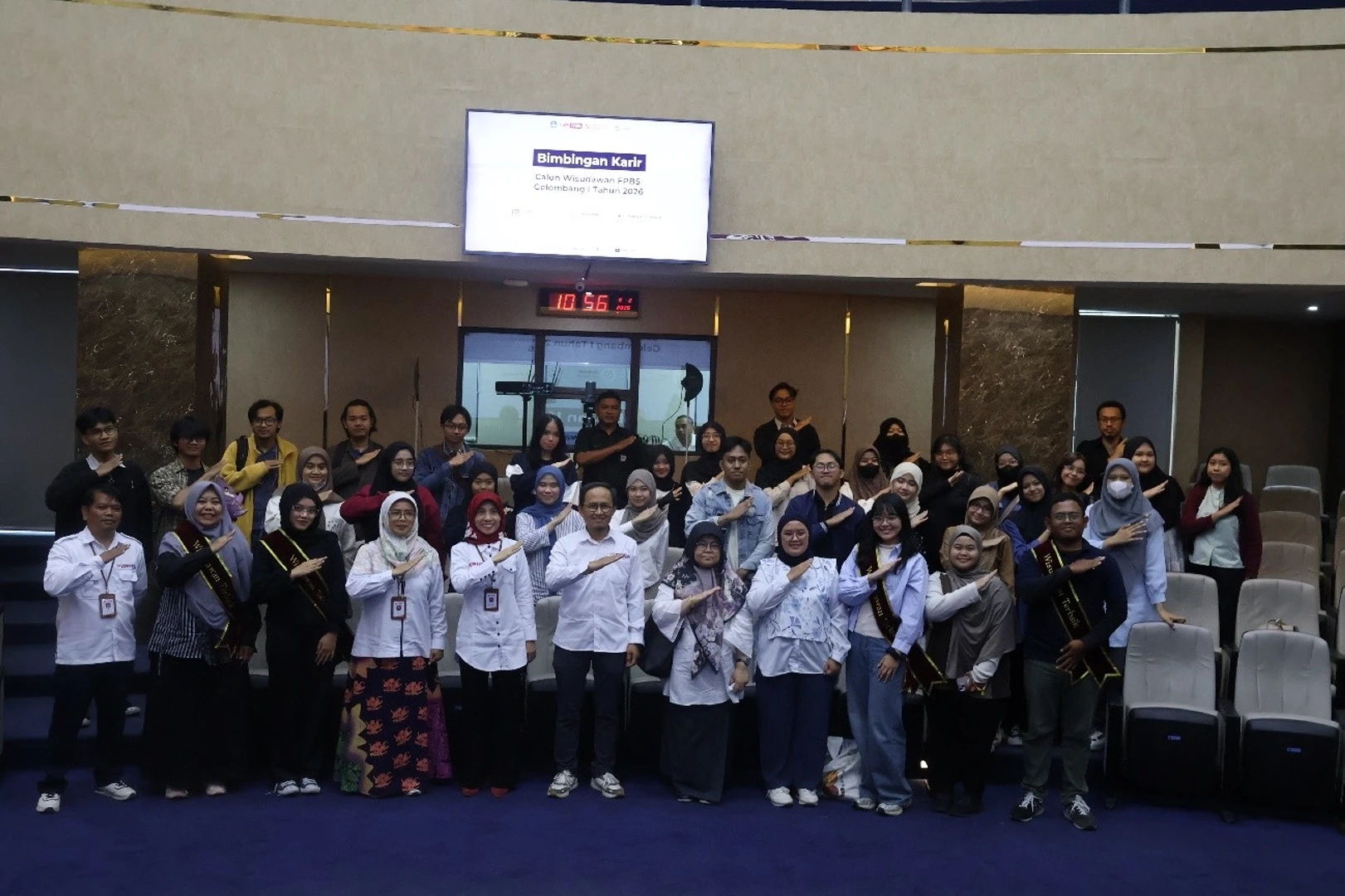 Mahasiswa Ikuti BIMKAR untuk Perencanaan Karier