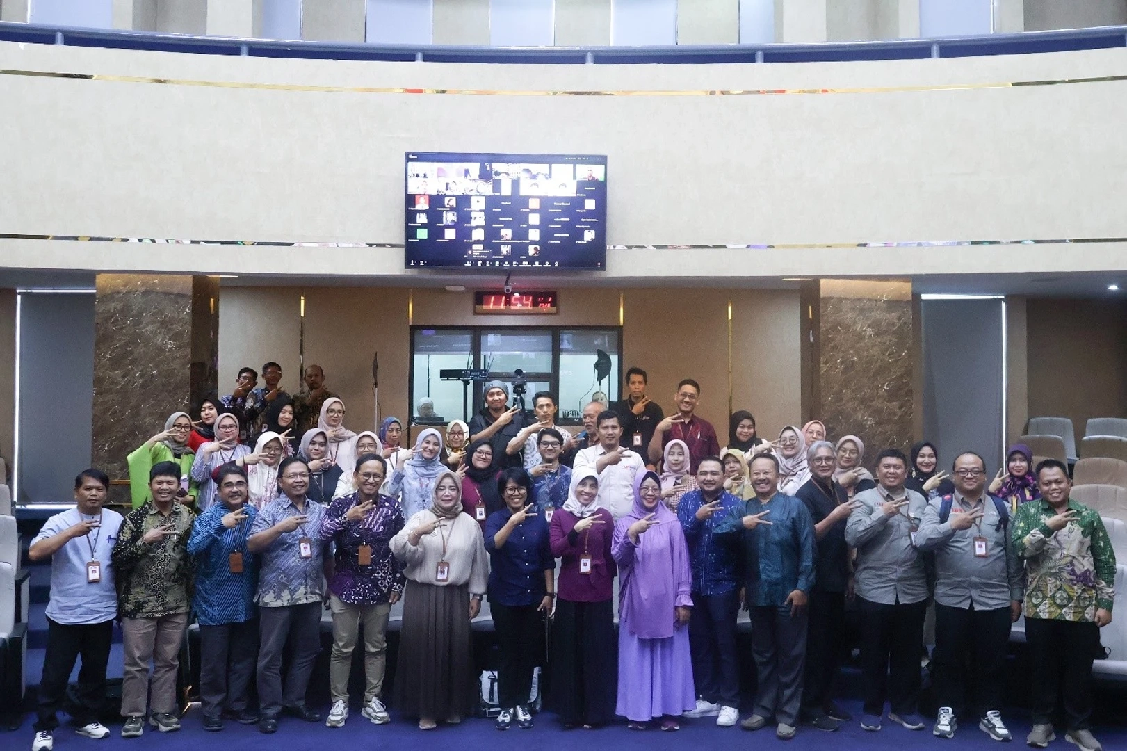 Sosialisasi MTB, Kontrak Kinerja, dan SKP FPBS UPI