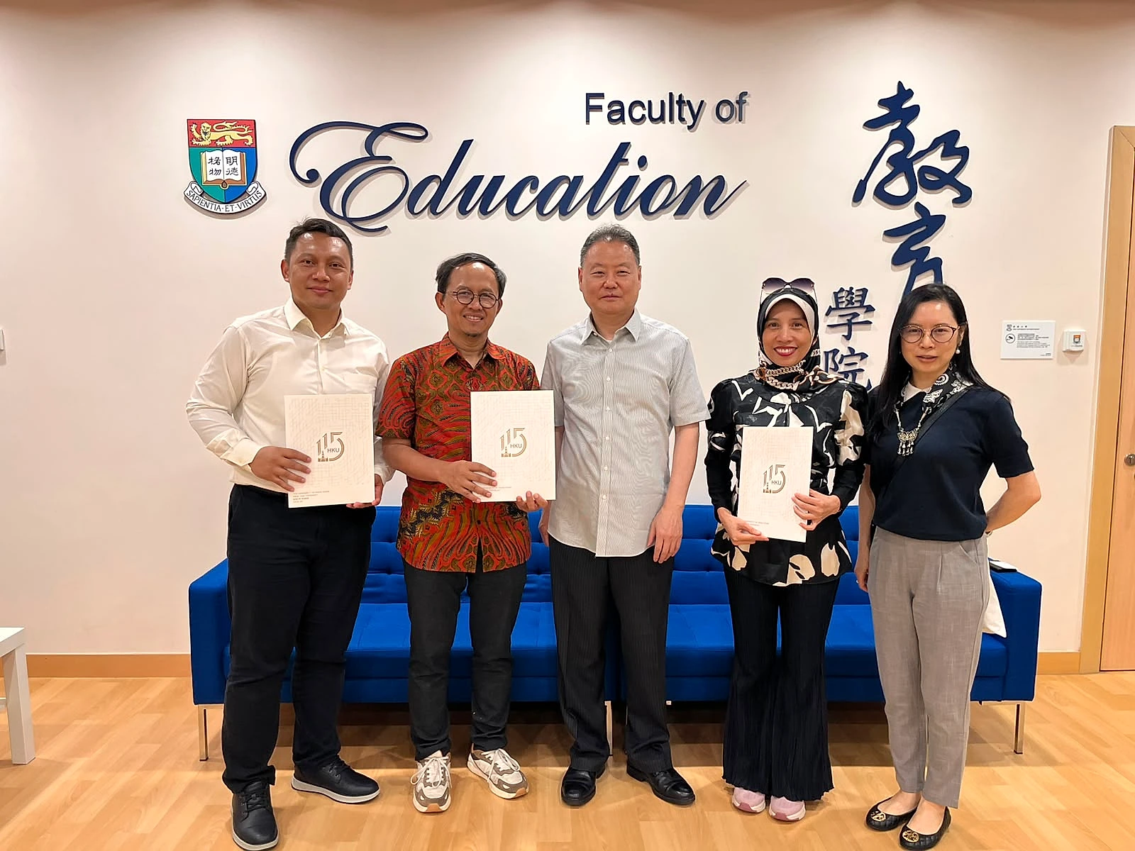 Delegasi UPI dalam kunjungan riset ke universitas mitra di Hong Kong