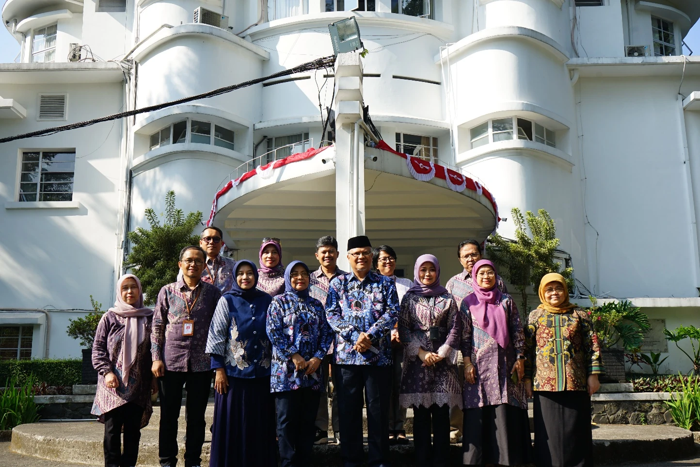 Tim dan sivitas akademika pada asesmen lapangan akreditasi LAMDIK Pendidikan Bahasa Inggris S2 FPBS UPI
